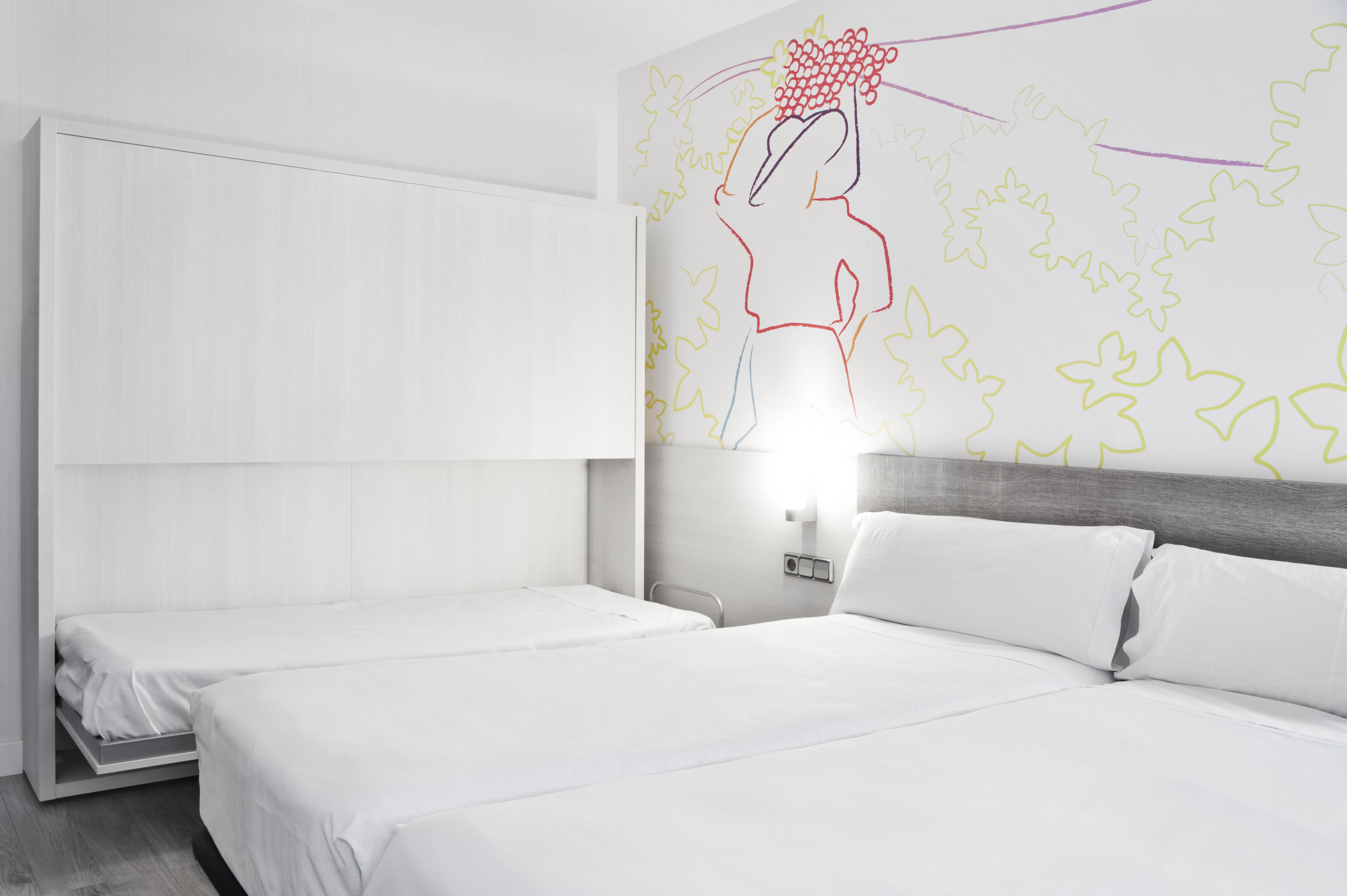 מלון Ibis Styles Madrid Prado מראה חיצוני תמונה