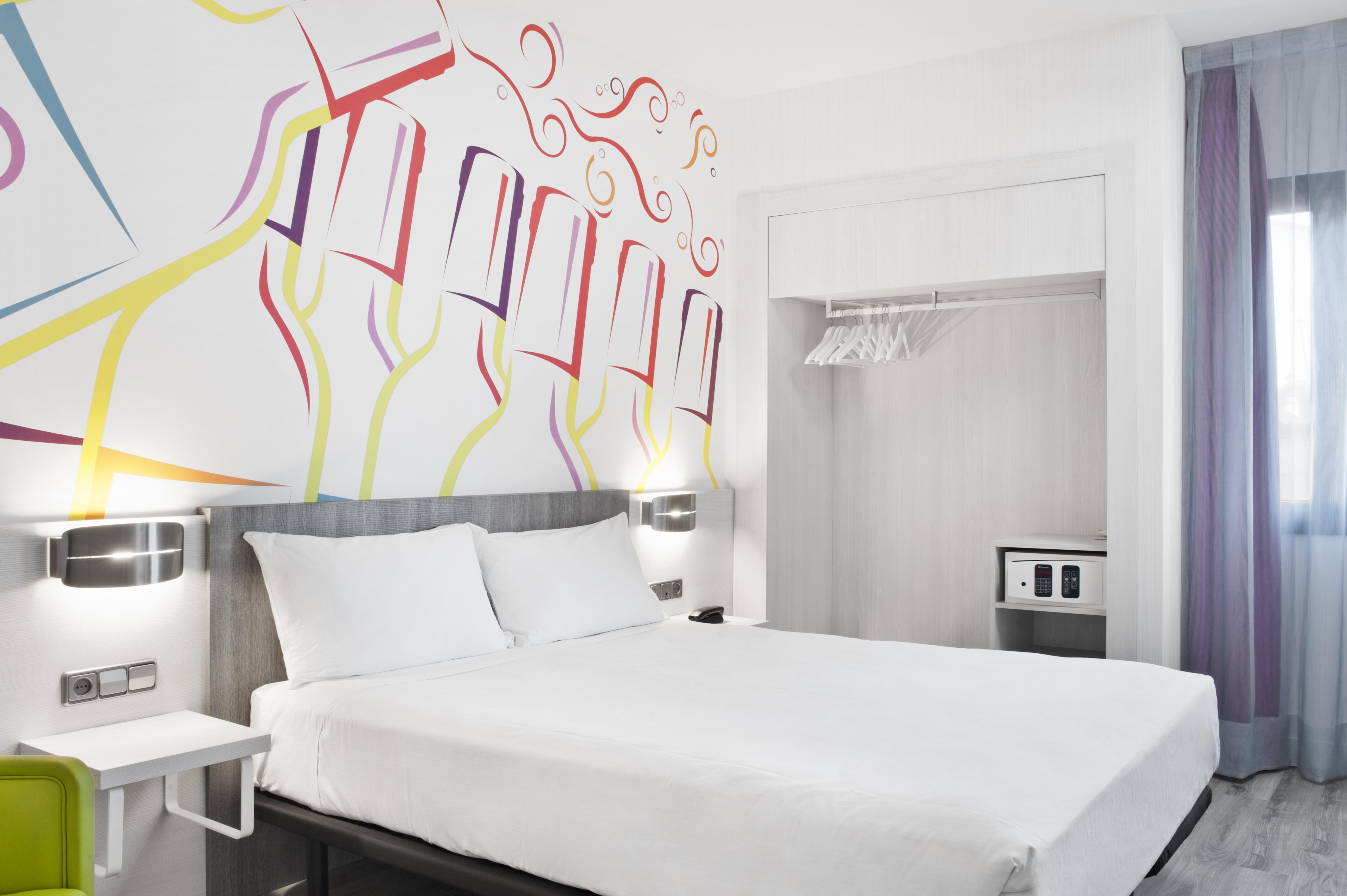 מלון Ibis Styles Madrid Prado מראה חיצוני תמונה